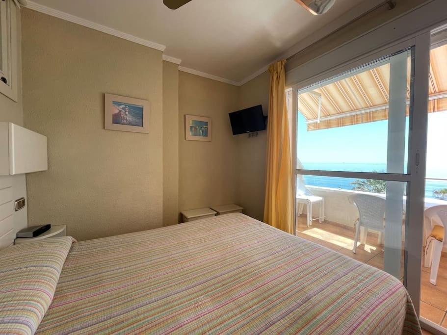 Apartamento Calma Chica ตอร์เรโมลิโนส ภายนอก รูปภาพ